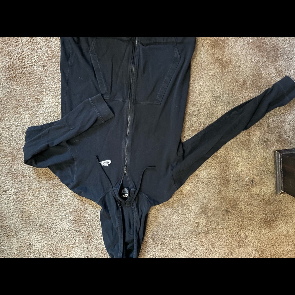 Boys Medium Nike zip up